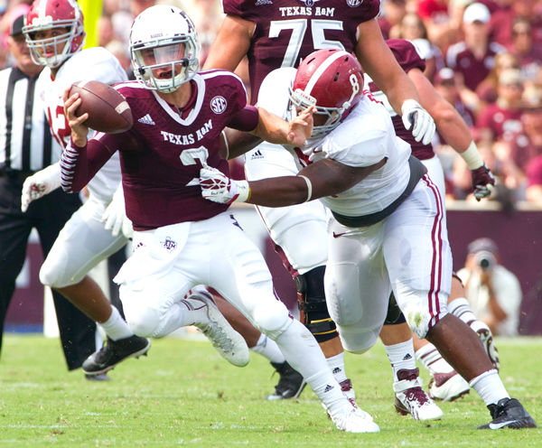 Manziel keeps the play alive